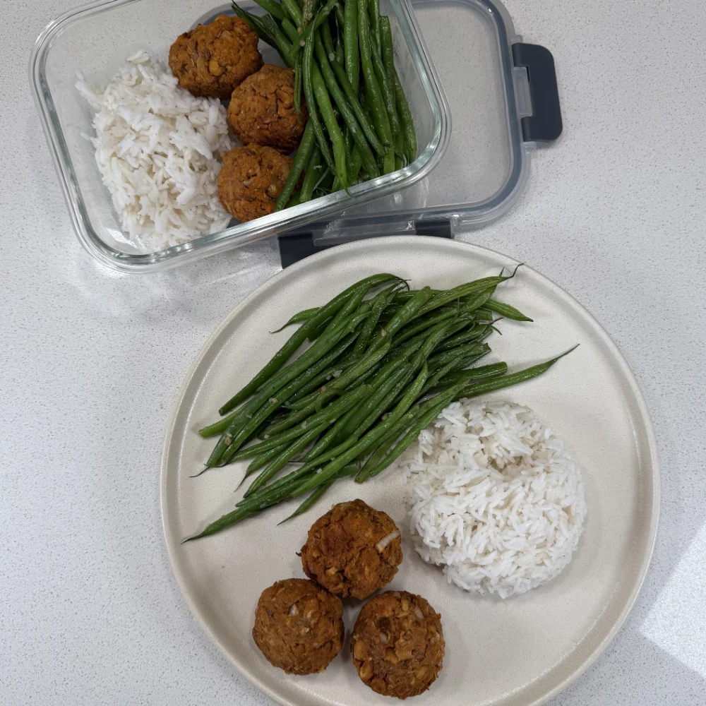 Rice, falafel and green beans